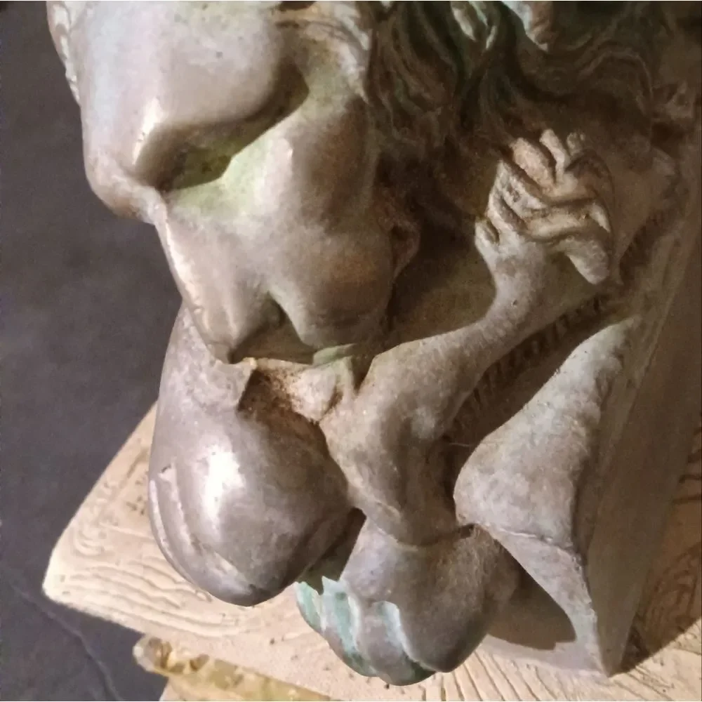 Sleeping Lion Sculpture on Books of Religion RARE & UNIQUE - Picture 13 of 17